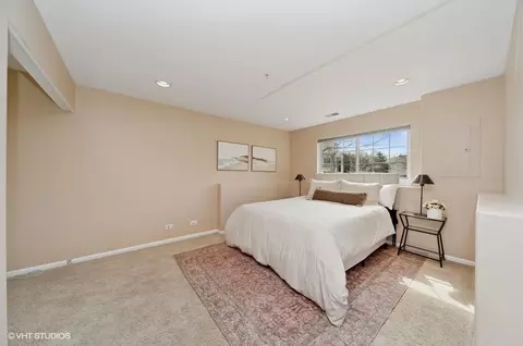 Bedroom - 77 Cherbourg Ct, Wheeling, IL 60090 photo 3 of 3
