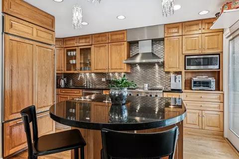 1648 N Burling #E, Chicago, IL 60614 photo 4