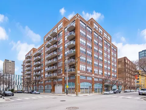 933 W Van Buren St #315, Chicago, IL 60607