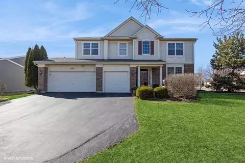 820 Wester Blvd, Pingree Grove, IL 60140