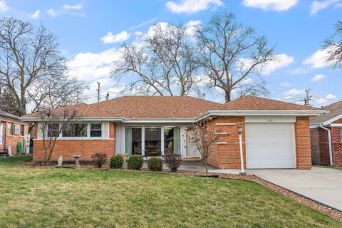 4121 Dean Dr, Oak Lawn, IL 60453