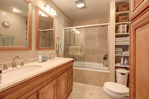 Bath - 1702 E 5th St, Sterling, IL 61081 photo 2 of 2
