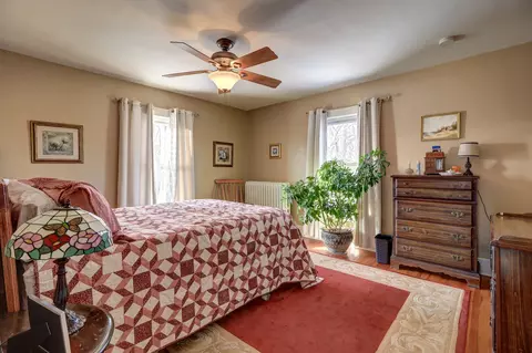 Bedroom - 1702 E 5th St, Sterling, IL 61081 photo 1 of 4