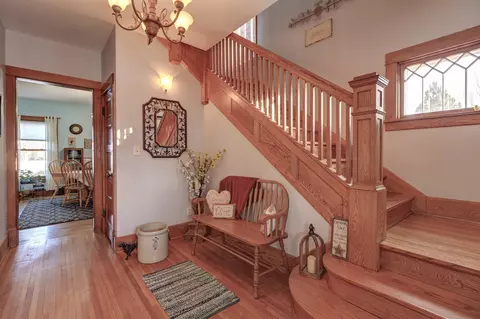 Entry Way - 1702 E 5th St, Sterling, IL 61081 photo 1 of 4