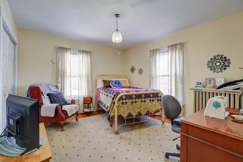 Bedroom - 1702 E 5th St, Sterling, IL 61081 photo 2 of 4