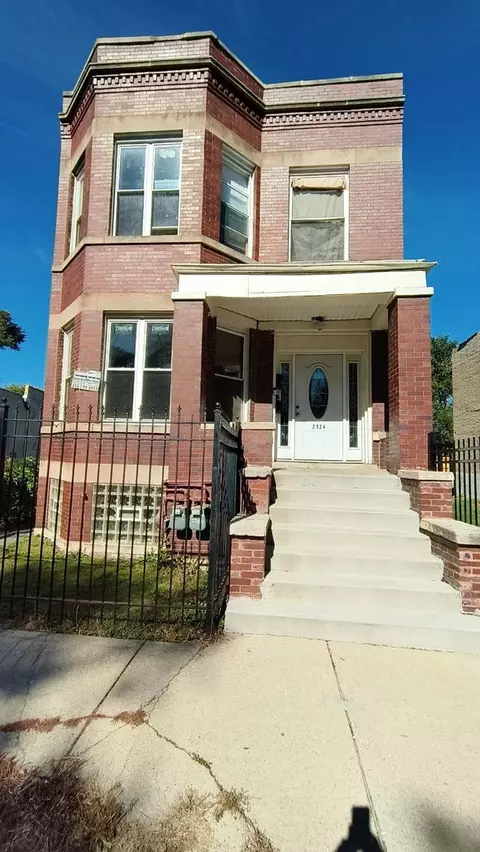 2924 W Flournoy St, Chicago, IL 60612