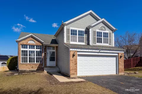 18 E Country Walk Dr, Round Lake Beach, IL 60073