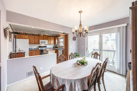 Dining - 624 Alice Pl, Elgin, IL 60123 photo 3 of 3