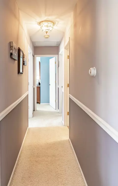 Entry Way - 624 Alice Pl, Elgin, IL 60123 photo 1 of 2