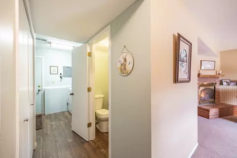 Entry Way - 624 Alice Pl, Elgin, IL 60123 photo 2 of 2