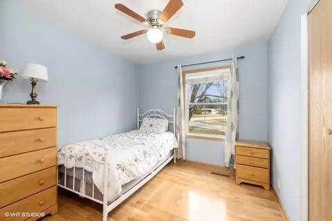 Bedroom - 4617 William St, Johnsburg, IL 60051 photo 2 of 2