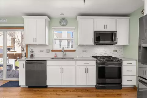 2120 Sanborn Cir, Plainfield, IL 60586 photo 9