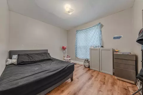 370 Bent St, Elgin, IL 60120 photo 10