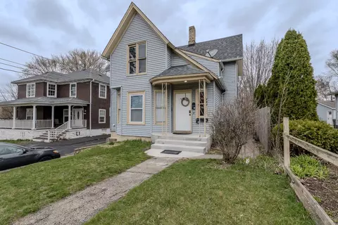 370 Bent St, Elgin, IL 60120 photo 14