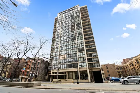 1540 N Lasalle St #2004, Chicago, IL 60610