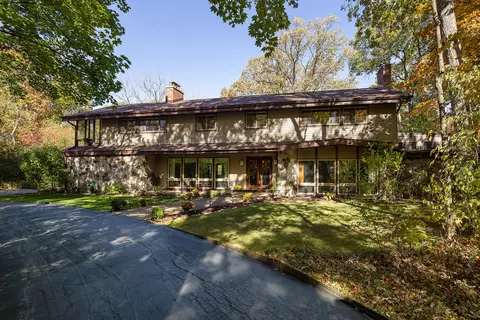 2730 Edgewood Ln, Riverwoods, IL 60015