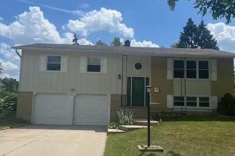 4165 Winston Dr, Hoffman Estates, IL 60192