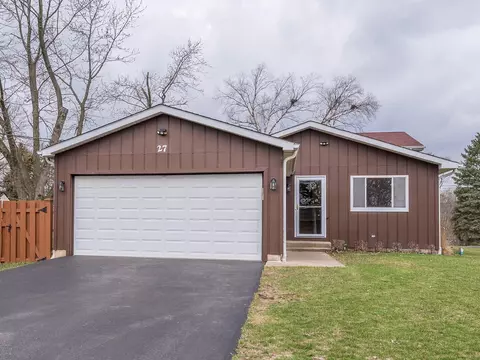 27 Echo Hl, Lake In The Hills, IL 60156