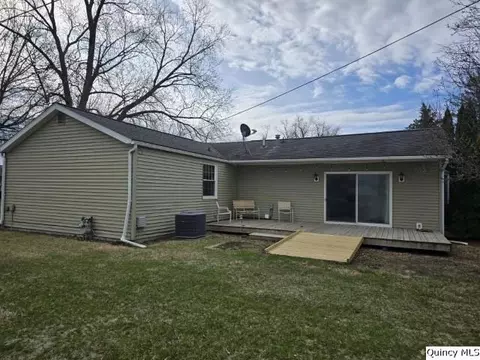 35 N 2nd St, Carthage, IL 62321 photo 22