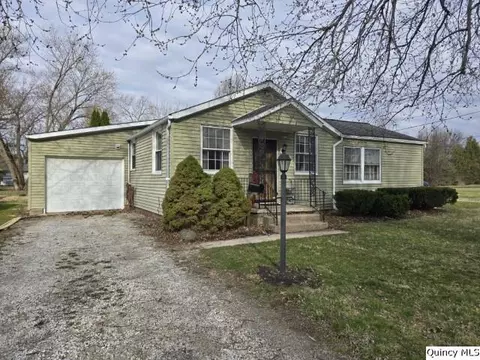 35 N 2nd St, Carthage, IL 62321 photo 24