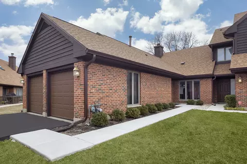 4106 Picardy Dr, Northbrook, IL 60062
