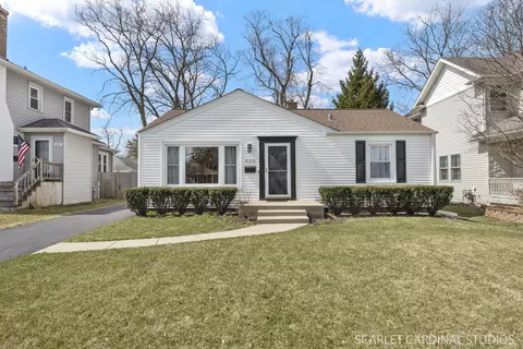 646 S Summit Ave, Villa Park, IL 60181