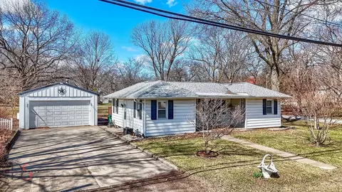 161 S Cash St, Seneca, IL 61360