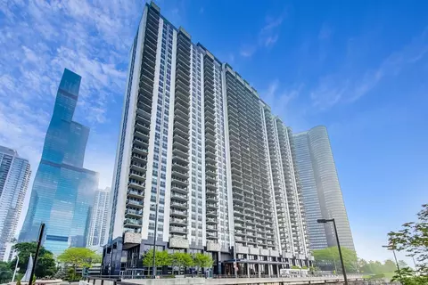 400 E Randolph St #3615, Chicago, IL 60601