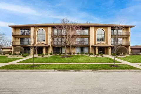 8342 160th Pl #1W, Tinley Park, IL 60477