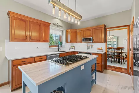 3700 Persimmon Dr, Algonquin, IL 60102 photo 8