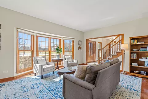 3700 Persimmon Dr, Algonquin, IL 60102 photo 2