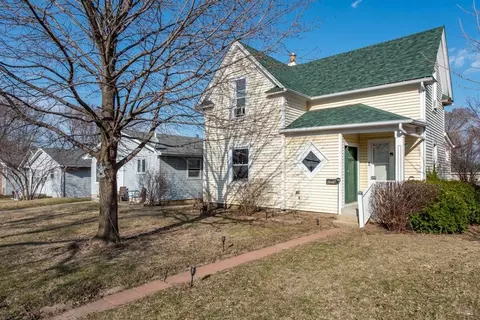 2029 Horeb Ave, Zion, IL 60099