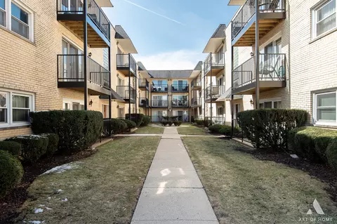 6482 N Northwest Hwy #105, Chicago, IL 60631
