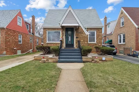 9332 S Francisco Ave, Evergreen Park, IL 60805