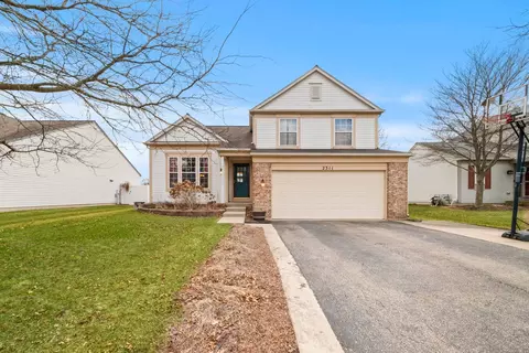 2311 Nantucket Ln, Elgin, IL 60123