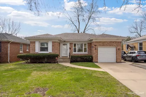 826 N Lagrange Rd, La Grange Park, IL 60526