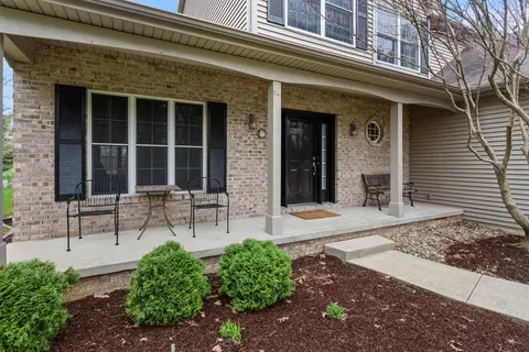 7 Sangamon Blfs, Mansfield, IL 61854 photo 4