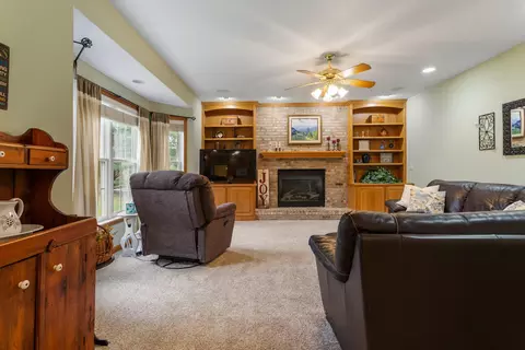 7 Sangamon Blfs, Mansfield, IL 61854 photo 18