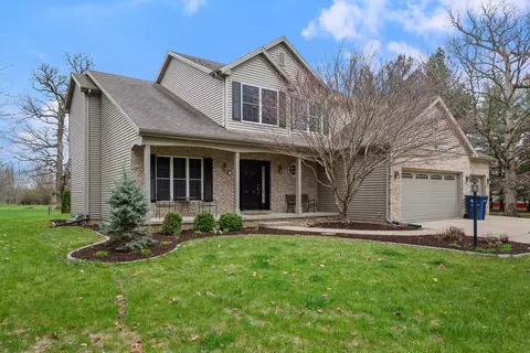 7 Sangamon Blfs, Mansfield, IL 61854