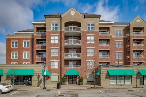 570 Crescent Blvd #409, Glen Ellyn, IL 60137