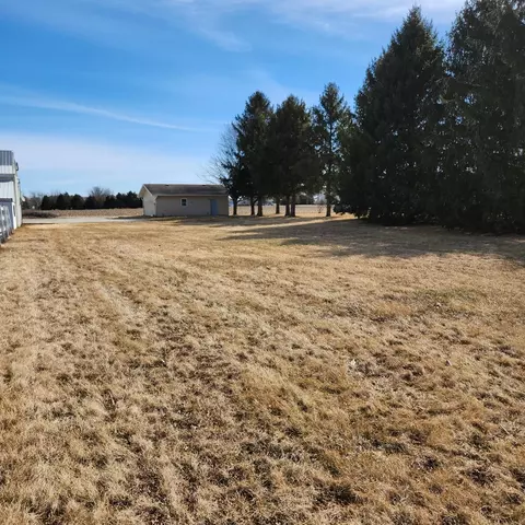 Exterior - 3497 E 3000n Rd, Bourbonnais, IL 60914 photo 6 of 9
