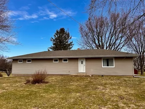 606 W Main St, Sublette, IL 61367