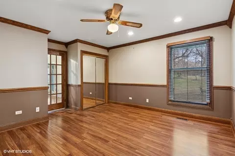 Bedroom - 39 W165 Red Cloud Ln, Elgin, IL 60124 photo 1 of 2