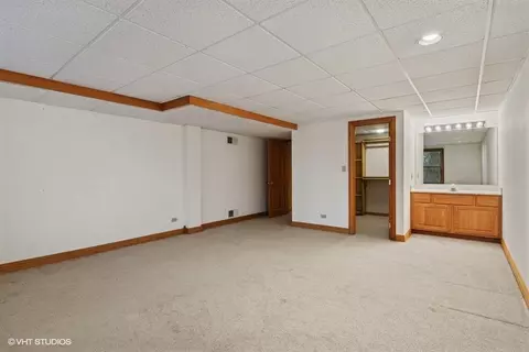 Bedroom - 39 W165 Red Cloud Ln, Elgin, IL 60124 photo 2 of 2