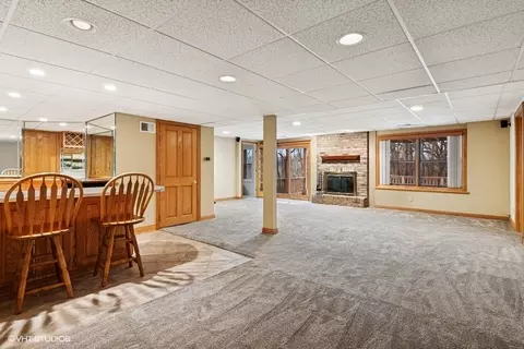 Living - 39 W165 Red Cloud Ln, Elgin, IL 60124 photo 2 of 2