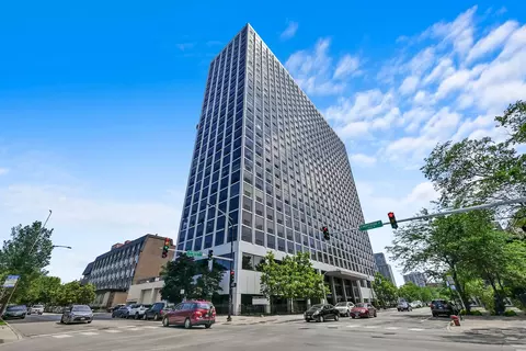 4343 N Clarendon Ave #1505, Chicago, IL 60613