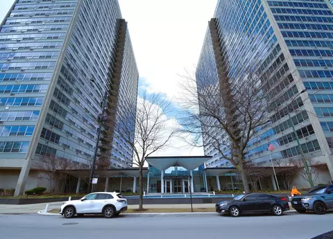 3550 N Lake Shore Dr #1525, Chicago, IL 60657