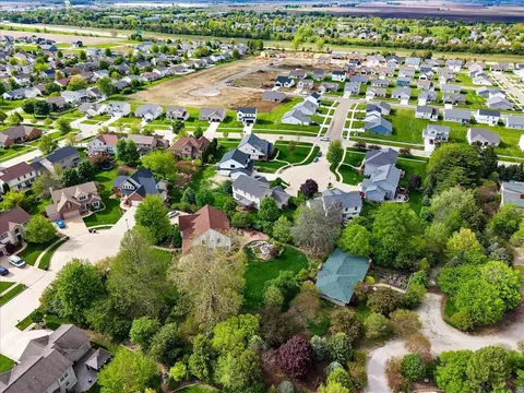 View/Area - 1719 Arborvitae Ct, Normal, IL 61761 photo 11 of 12