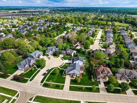 View/Area - 1719 Arborvitae Ct, Normal, IL 61761 photo 8 of 12