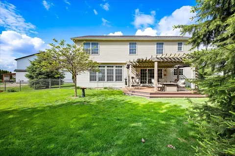 Exterior - 1719 Arborvitae Ct, Normal, IL 61761 photo 9 of 10